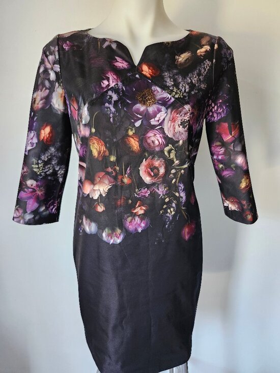 Ted Baker London Dresses & Skirts - Ted Baker London Shadow Floral ATIENO Black Floral 3/4 Sleeve Dress